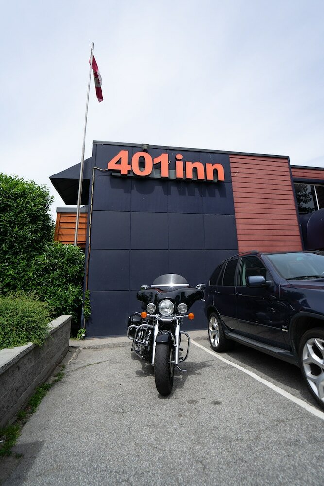 Фото The New 401 Inn