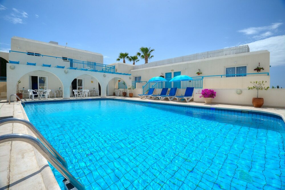 Фото Sunny Hill Hotel Apartments