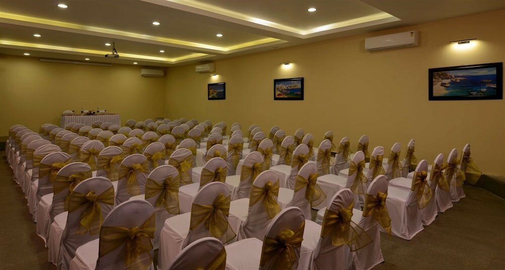 Фото Golden Tulip Goa Candolim