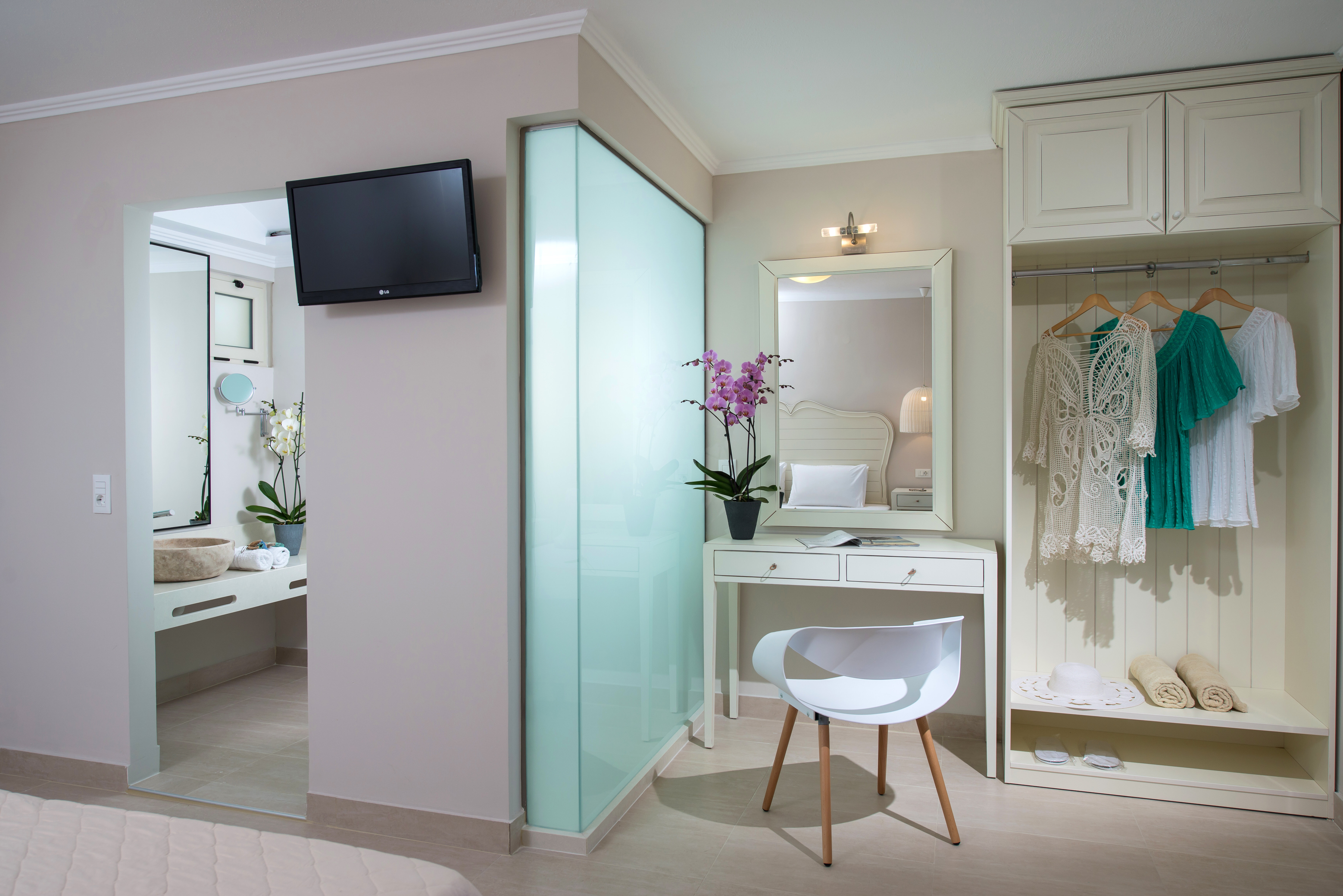 Фото Notos Heights Hotel & Suites