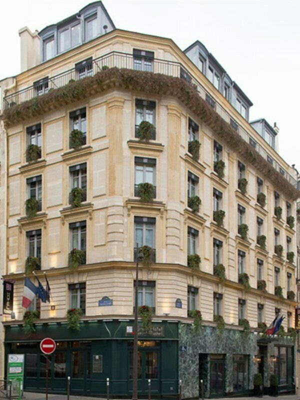Гостиница Grand Hotel Saint Michel в Париже
