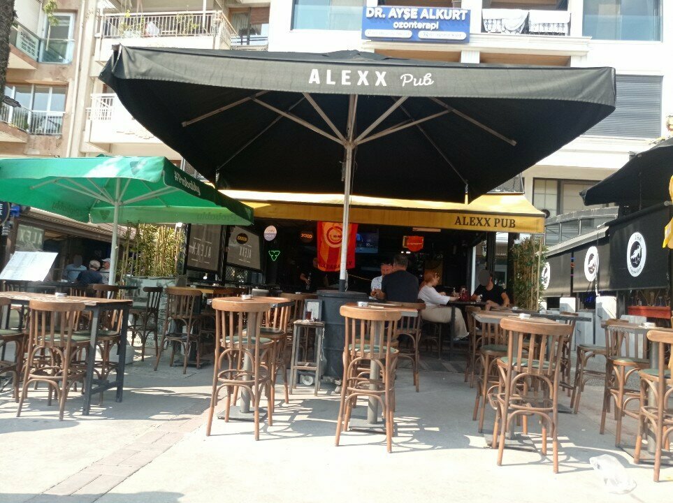 Bar, pub Alexx Pub İskele, Izmir, photo