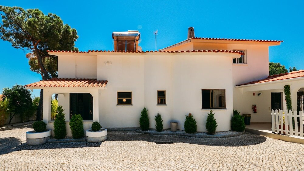 Фото Limmo Garden Guest House