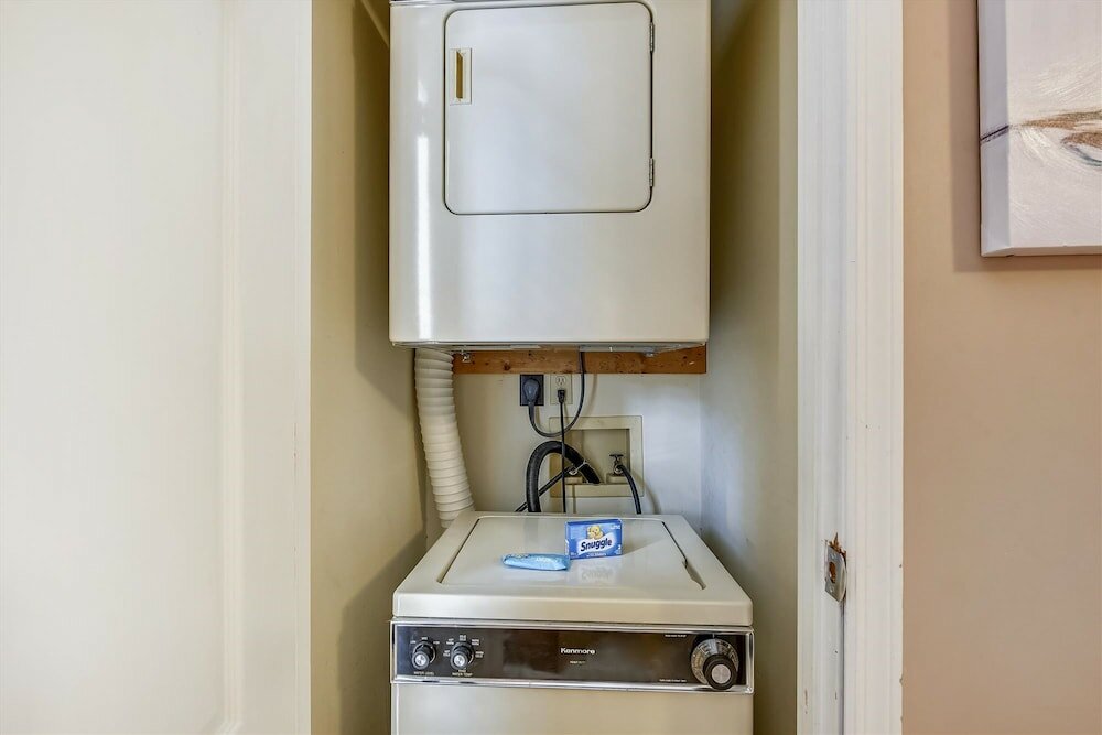 Фото Flip Flop Inn by Book That Condo