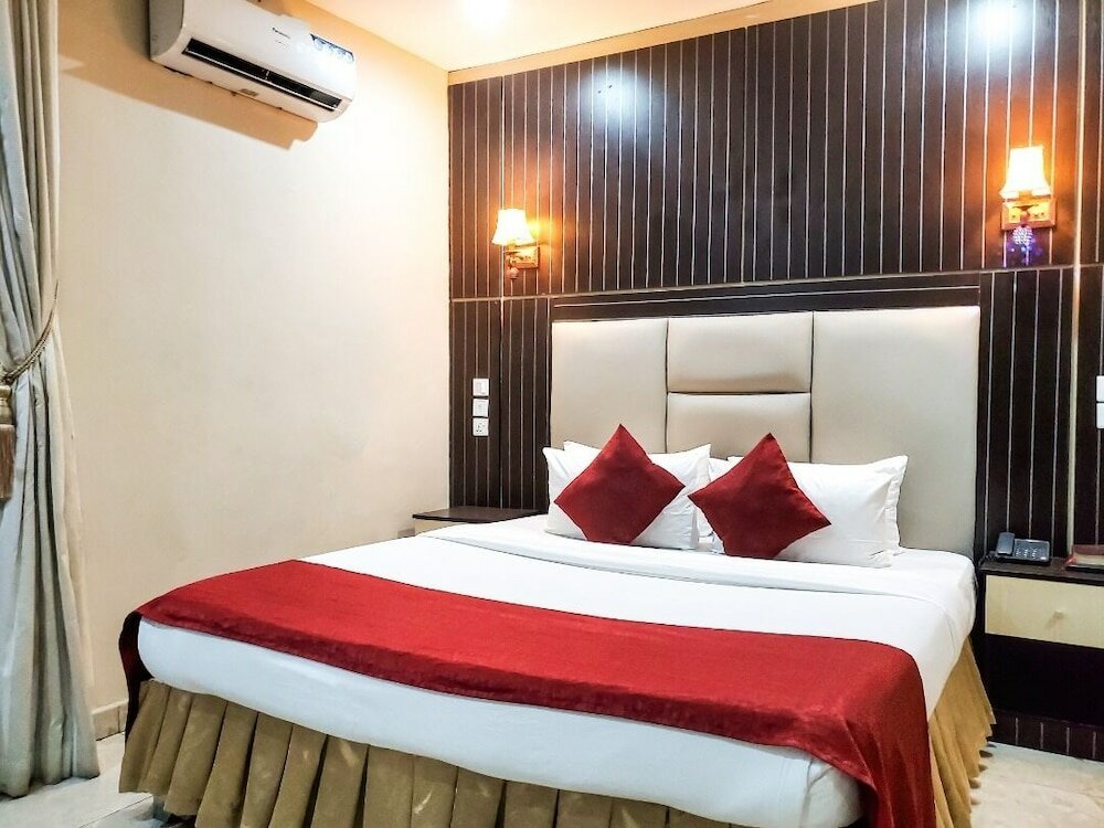 Фото Sotel Suites