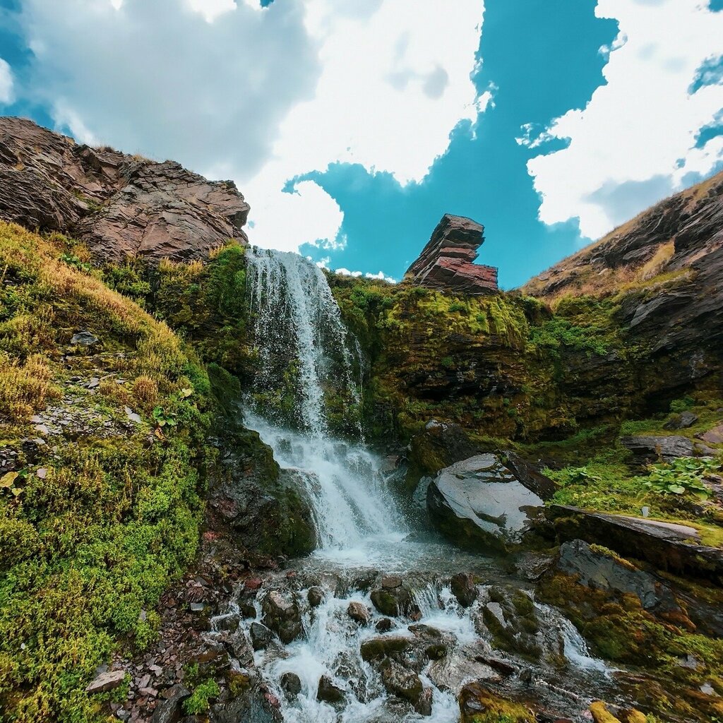 Waterfall Manthashi, Shirak, photo