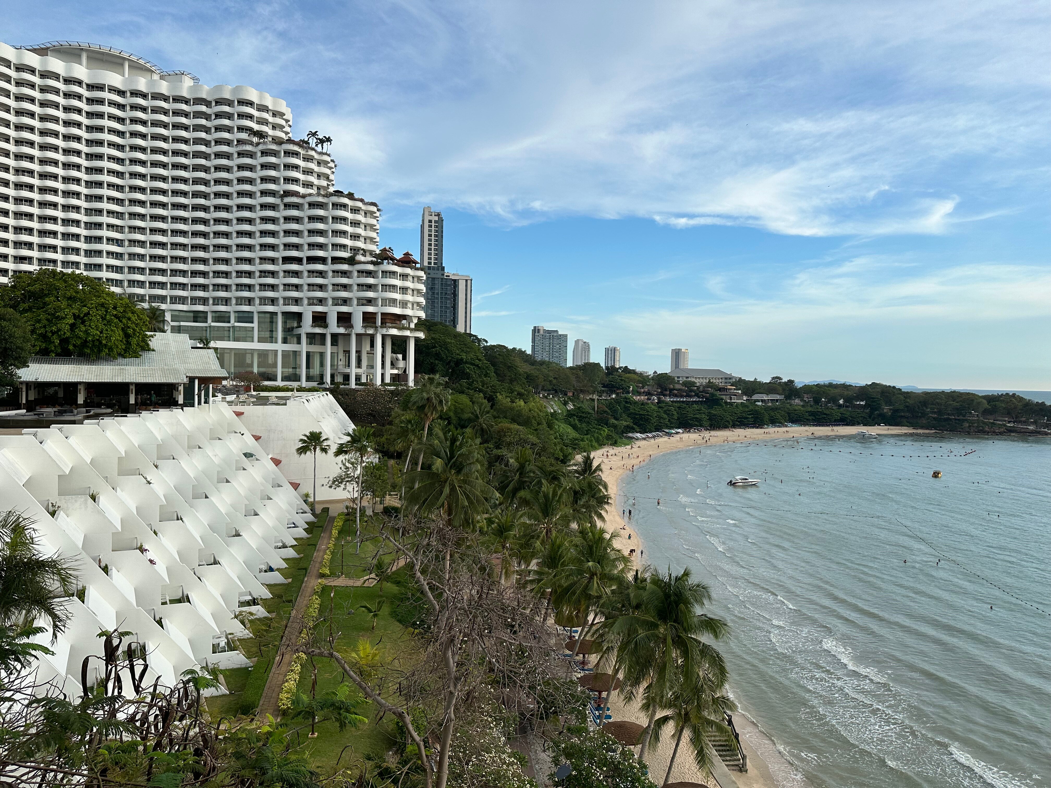 Фото Royal Cliff Beach Hotel