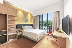 Гостиница Holiday Inn Express Kota Kinabalu City Centre