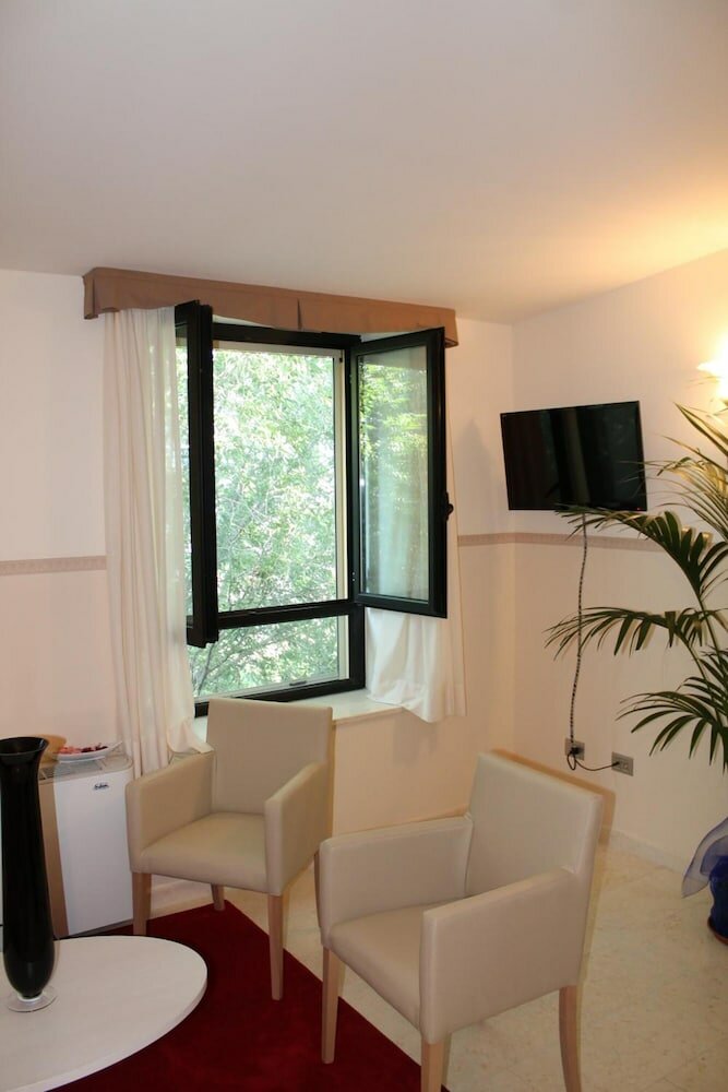 Фото Hotel Mariano