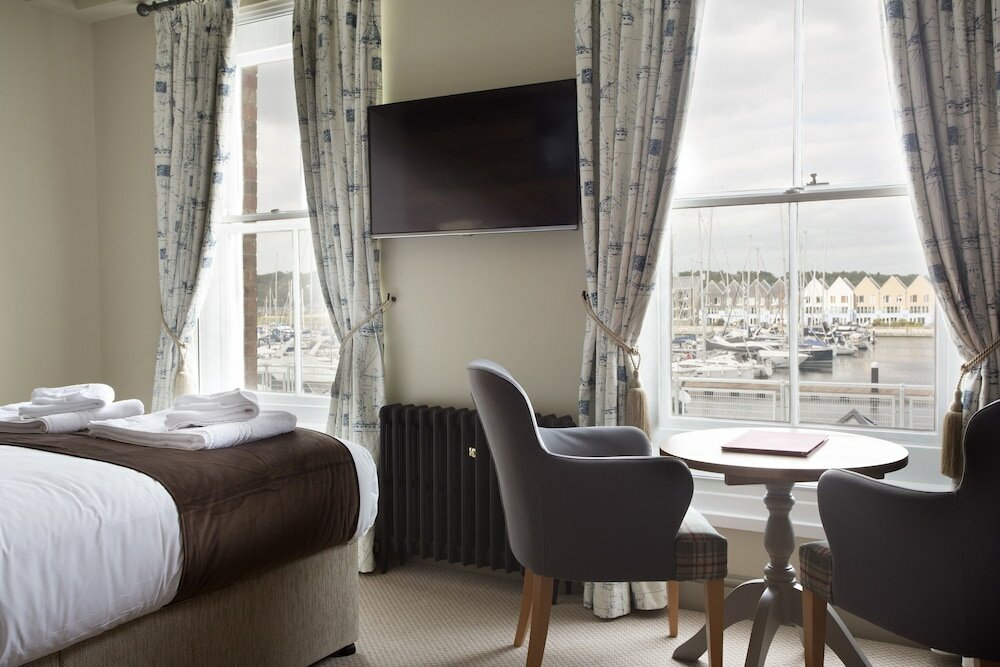 Фото Ship & Trades