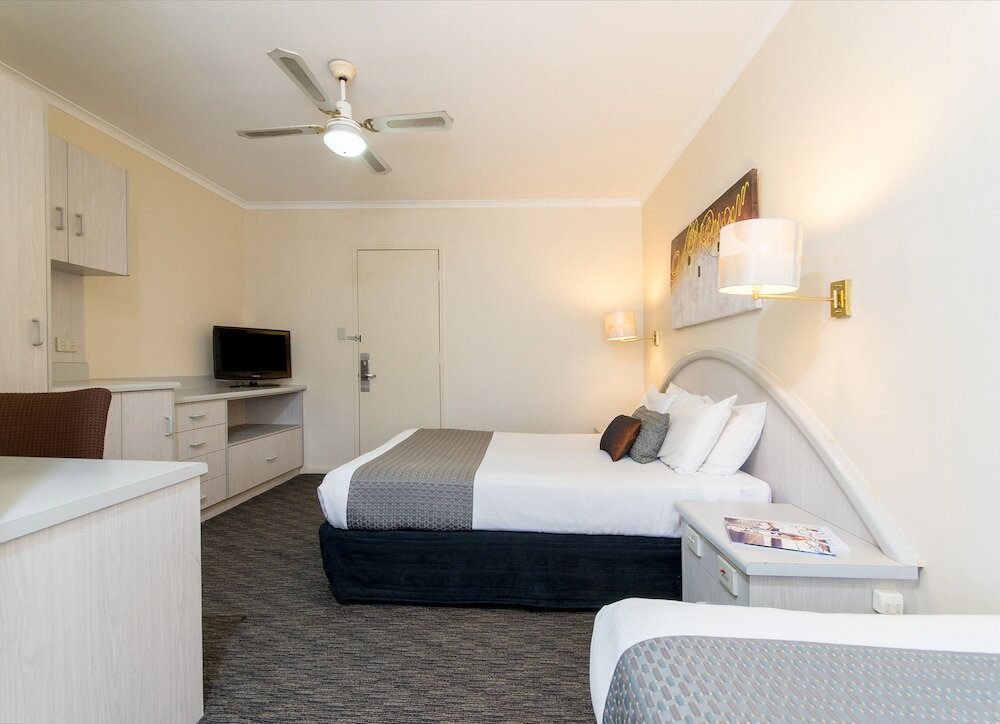 Фото Adelaide Royal Coach