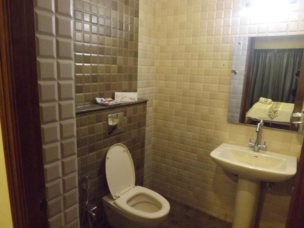 Фото The Majestic Crown