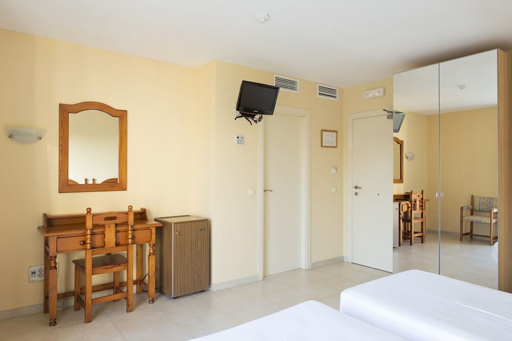 Фото Málaga Hotel Eliseos