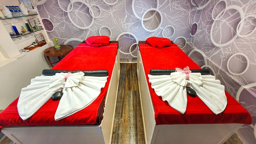 Фото The Orchid Hotel Mumbai Vile Parle