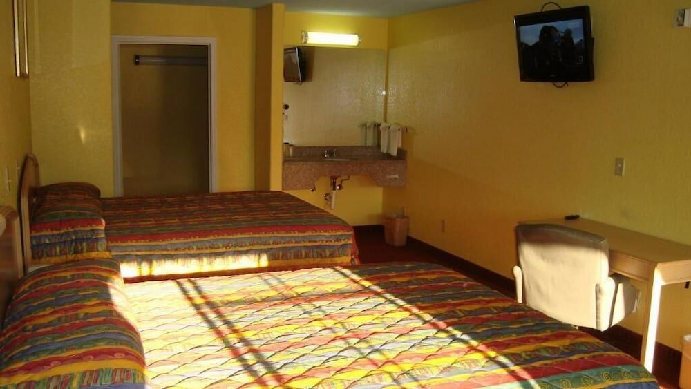 Фото Winnquest Inn Near Ft. Sam Houston