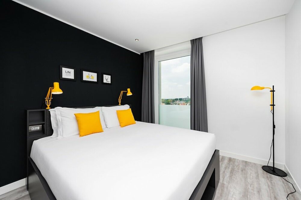 Фото Staycity Aparthotels, Venice, Mestre