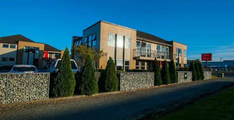 Гостиница Coleraine Suites & Apartments в Греймуте