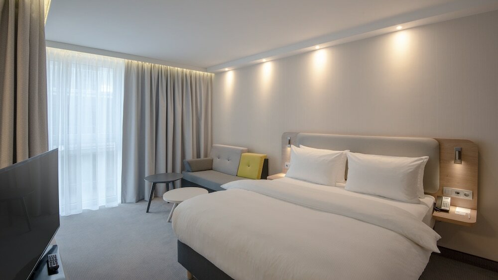 Фото Holiday Inn Express Offenbach, an Ihg Hotel