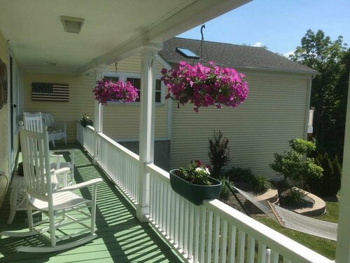 Внешний вид отеля The Ballard House Inn в Мередите, фото 4