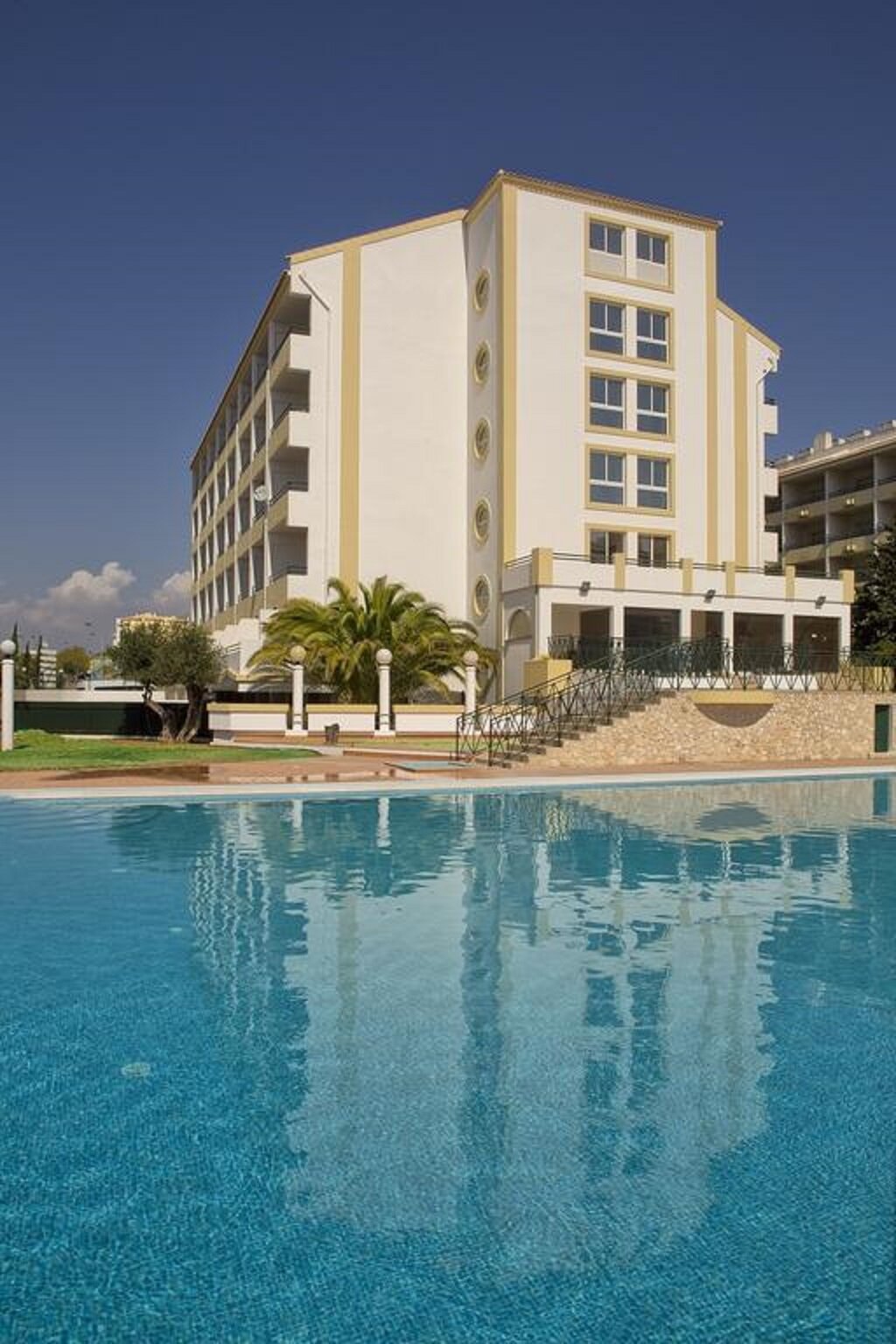 Фото Ourabay Hotel Apartamento