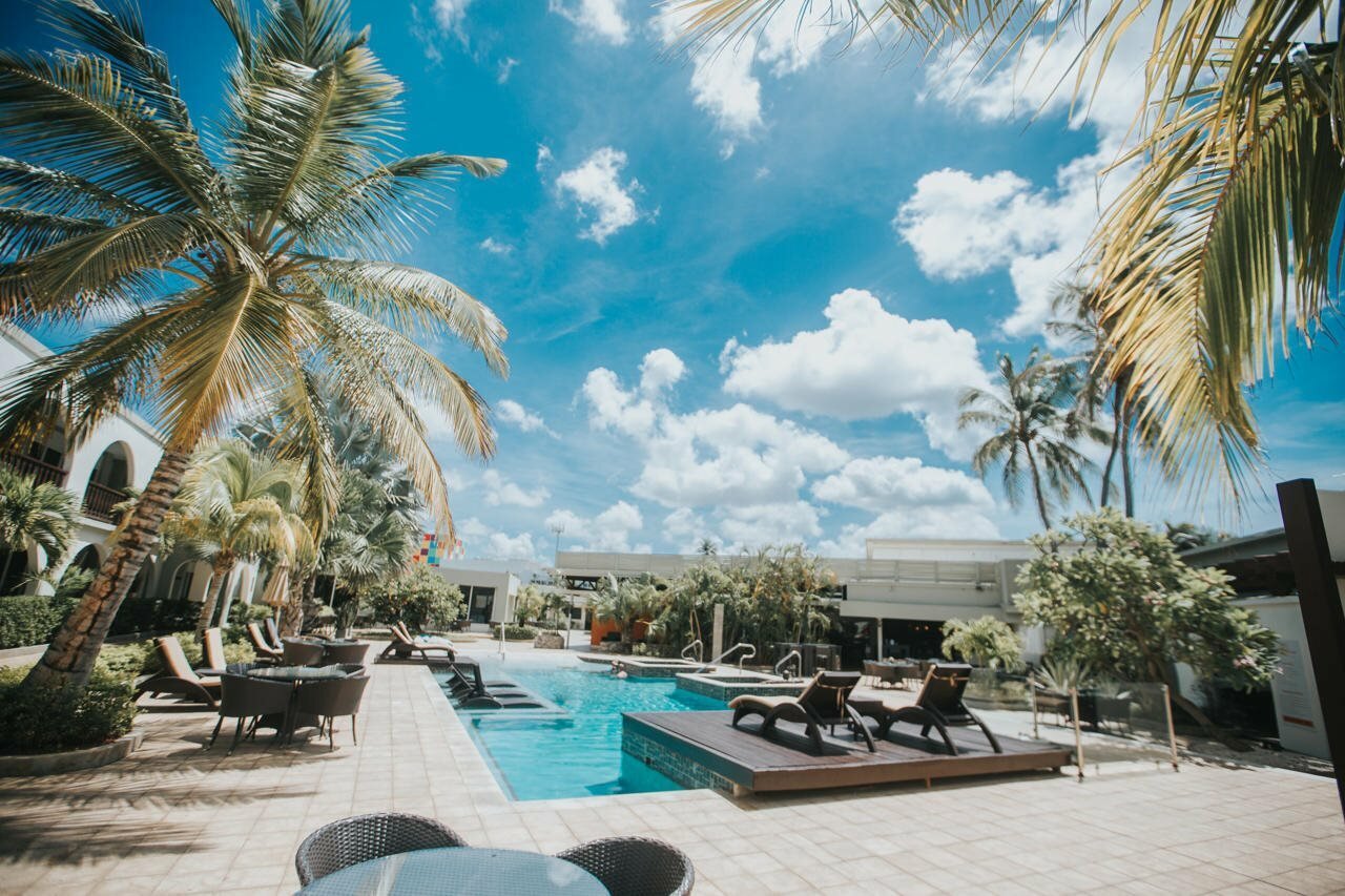 Фото Talk of the Town Hotel and Beach Club