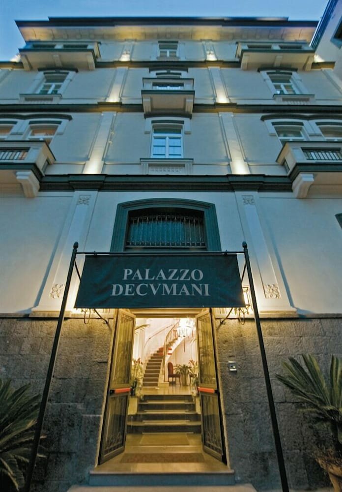 Hotel Albergo Palazzo Decumani, Naples, photo