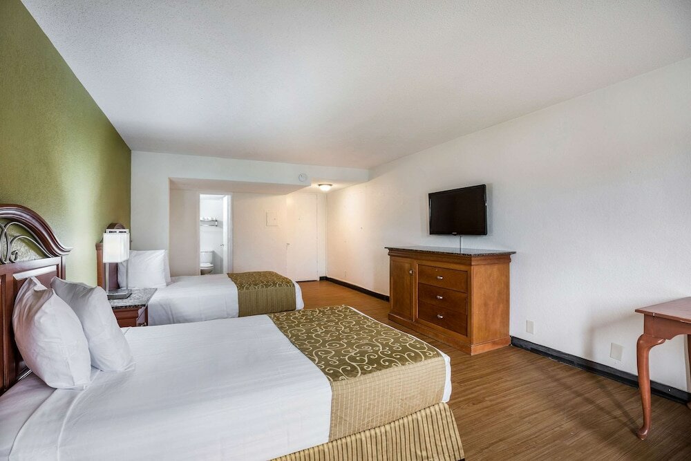 Фото Oyo Hotel Orlando Airport