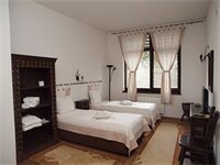 Фото Momini Dvori Boutique Hotel