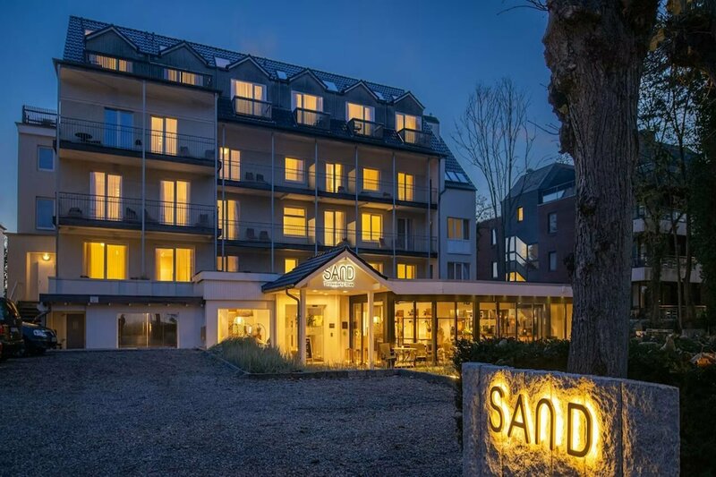 Гостиница Sand Lifestylehotel в Тиммендорфер-Штранде