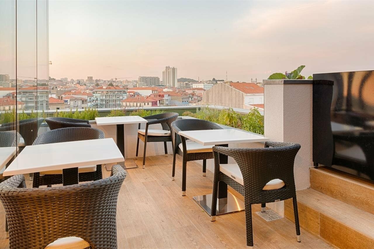 Фото Premium Porto Downtown