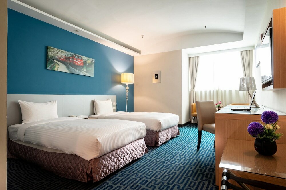 Фото отеля 2