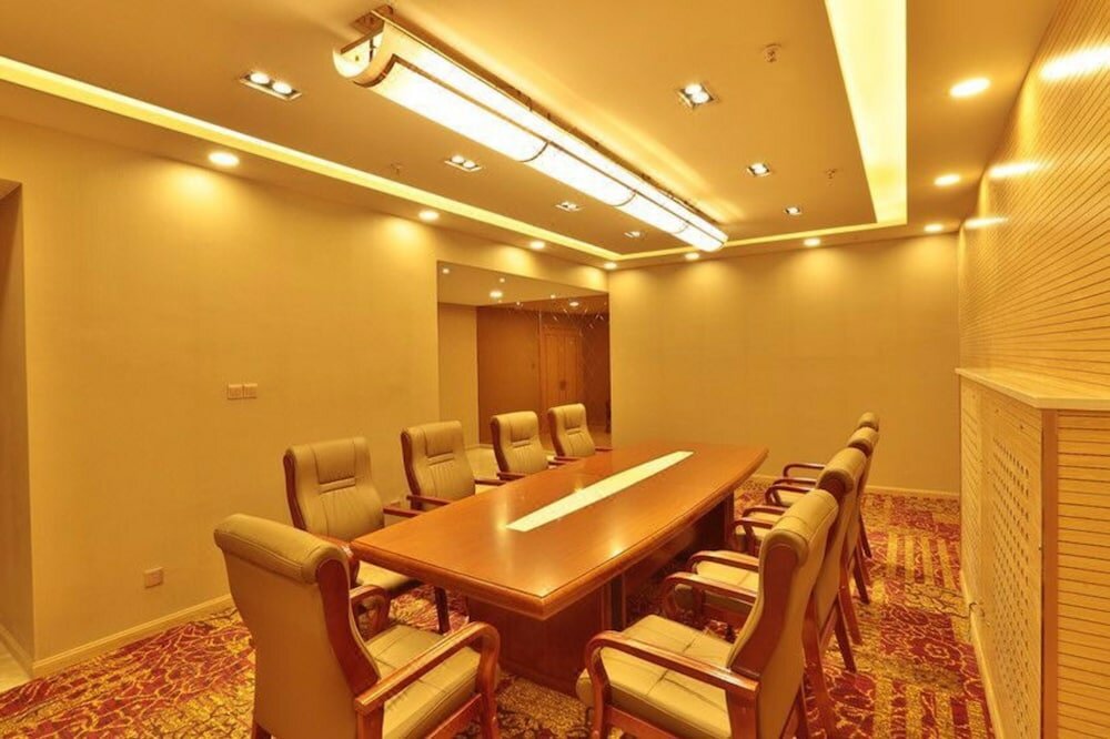 Фото Qinghai Baiyun Xiangling Hotel