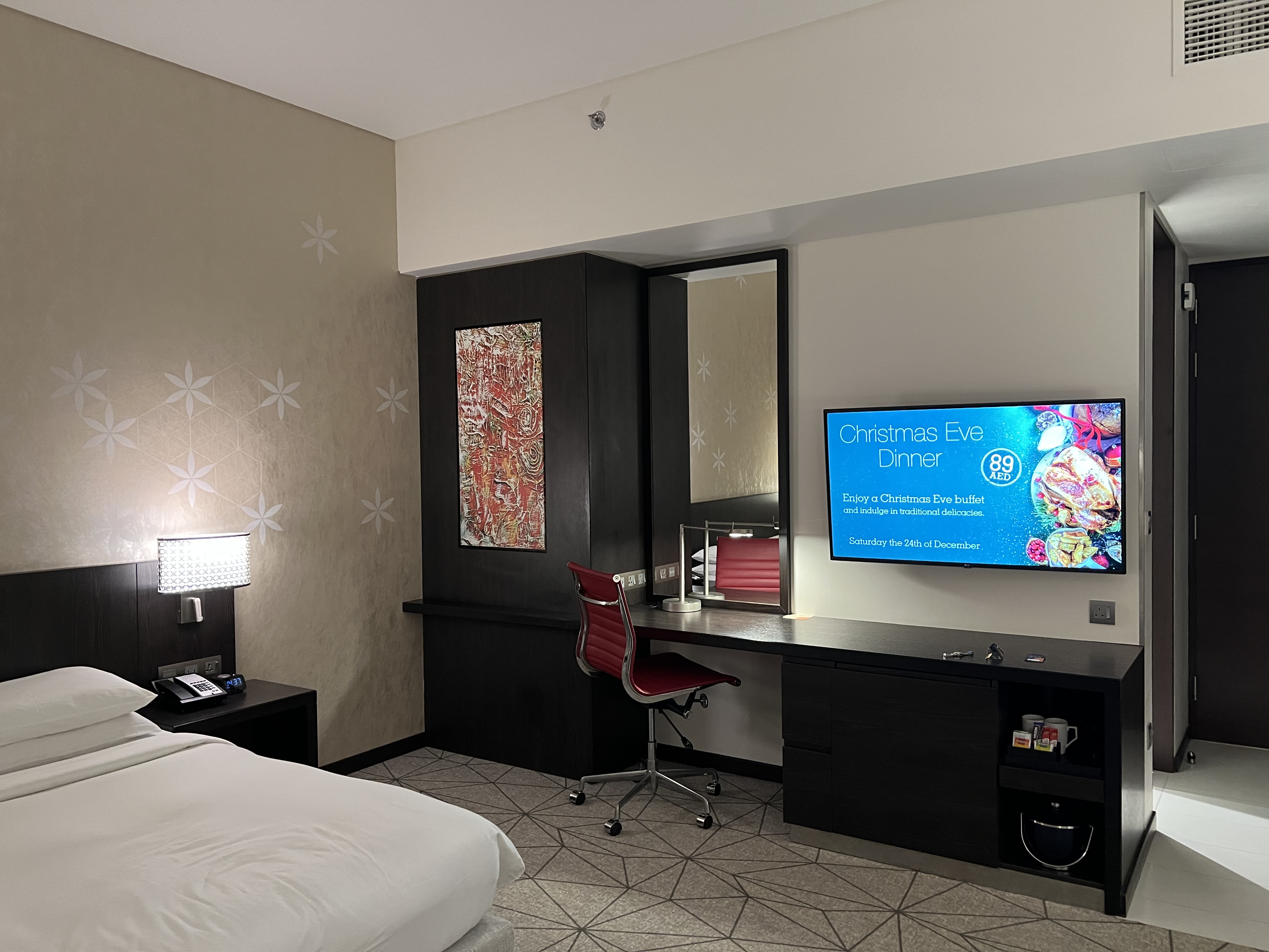 Фото Hyatt Place Dubai Jumeirah