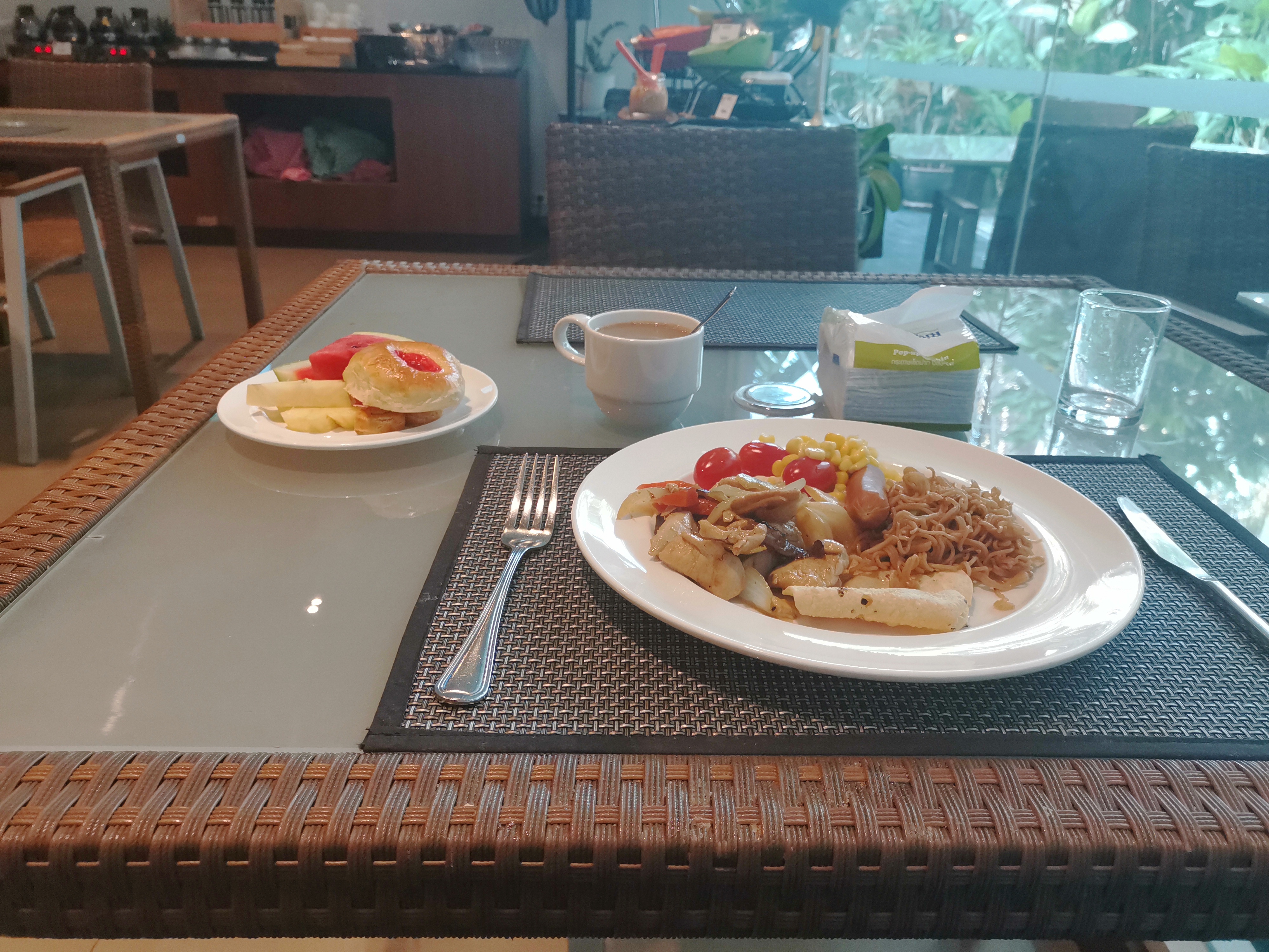 Фото  Ashlee Heights Patong Hotel 