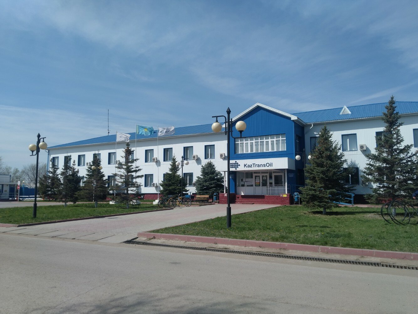 Бөлмеде жезөкше сиқырланады