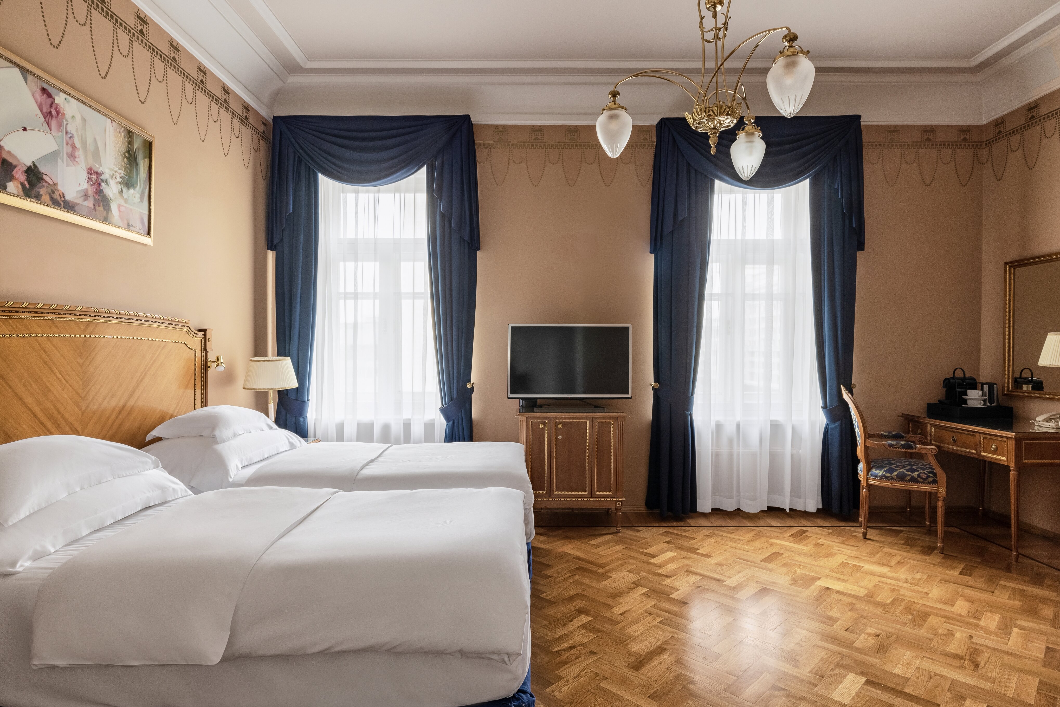 Фото Националь