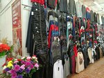 Halat_64 (ulitsa imeni V.I. Chapayeva, 59), clothing market