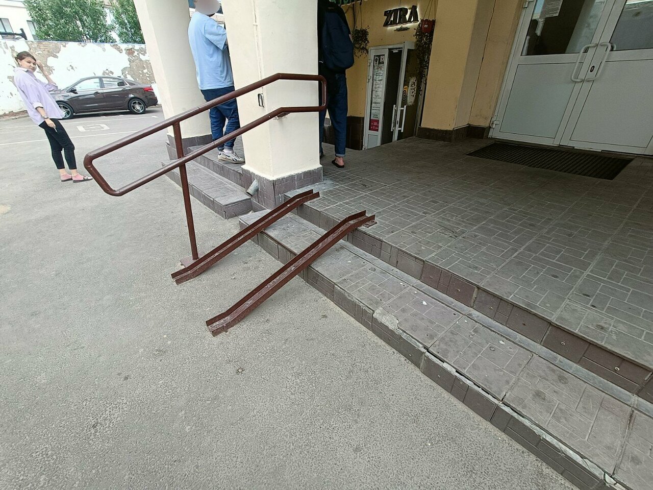 Фото: Алтын, торговый центр, Казань, ул. Марселя Салимжанова, 5 - Яндекс Карты