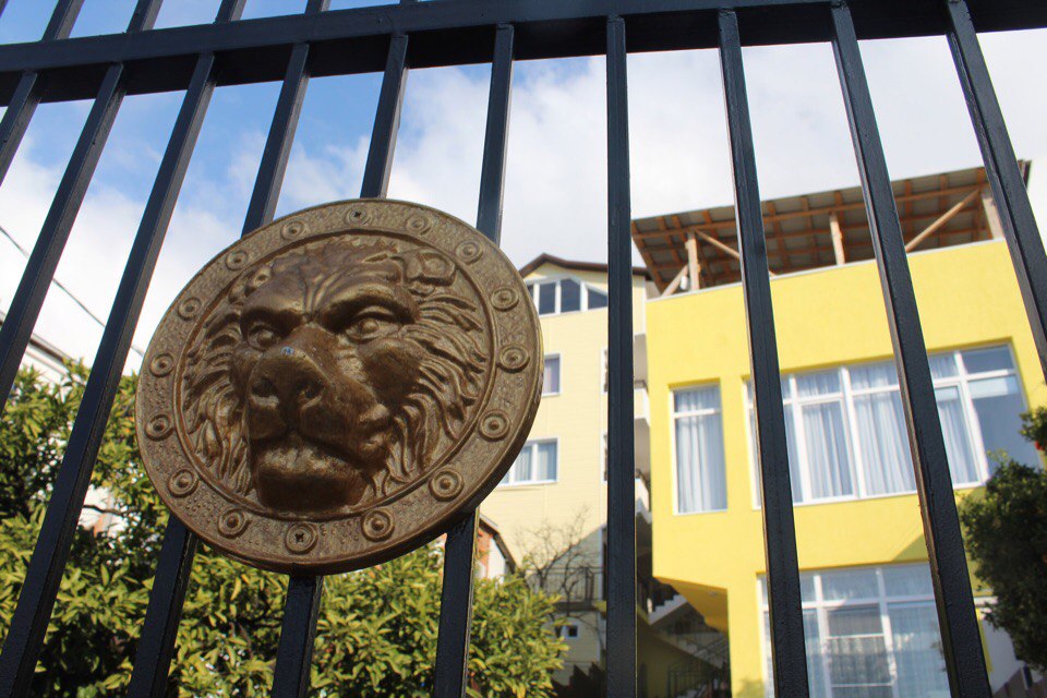 Фото отеля 1