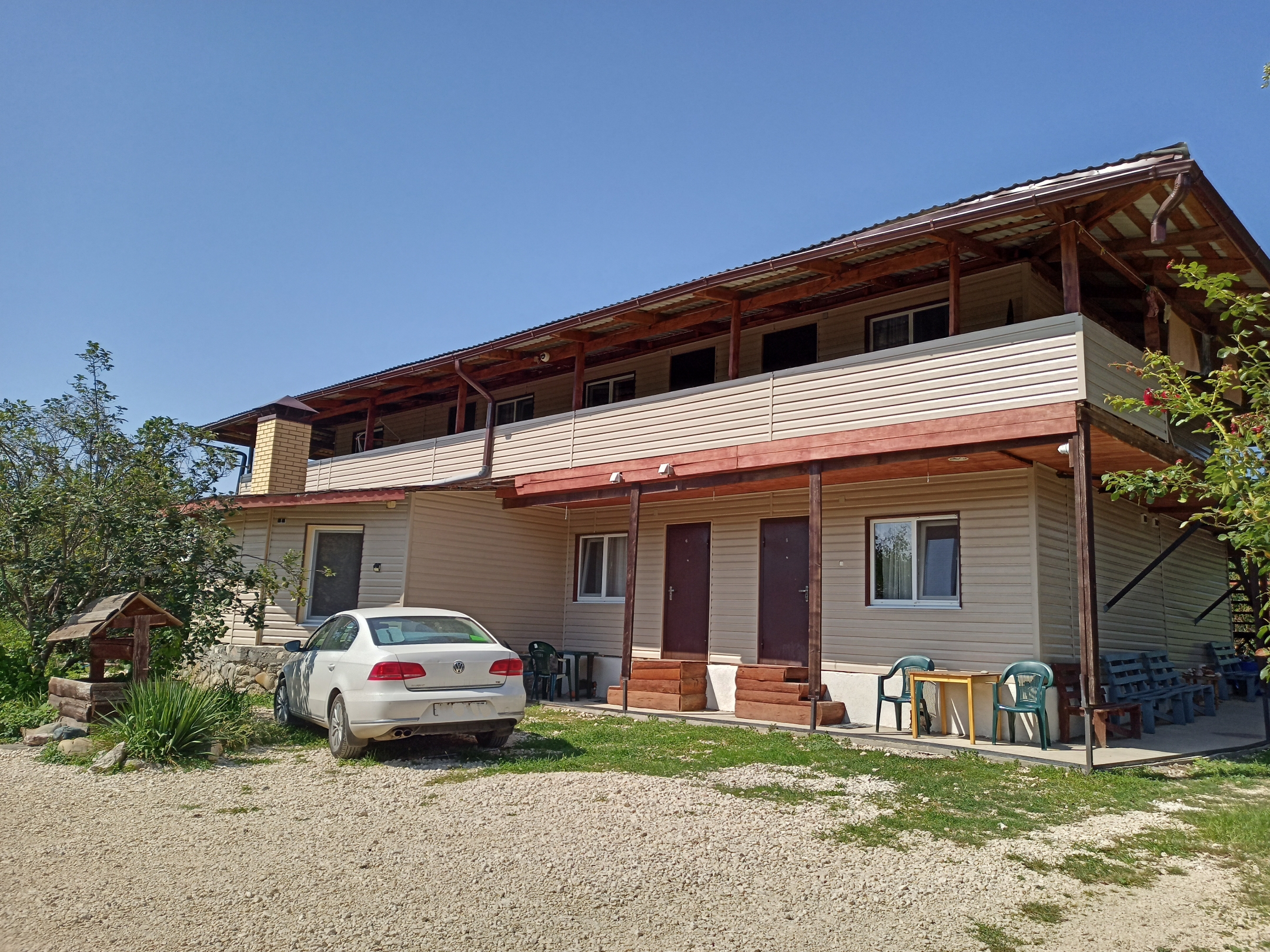 Фото отеля 2