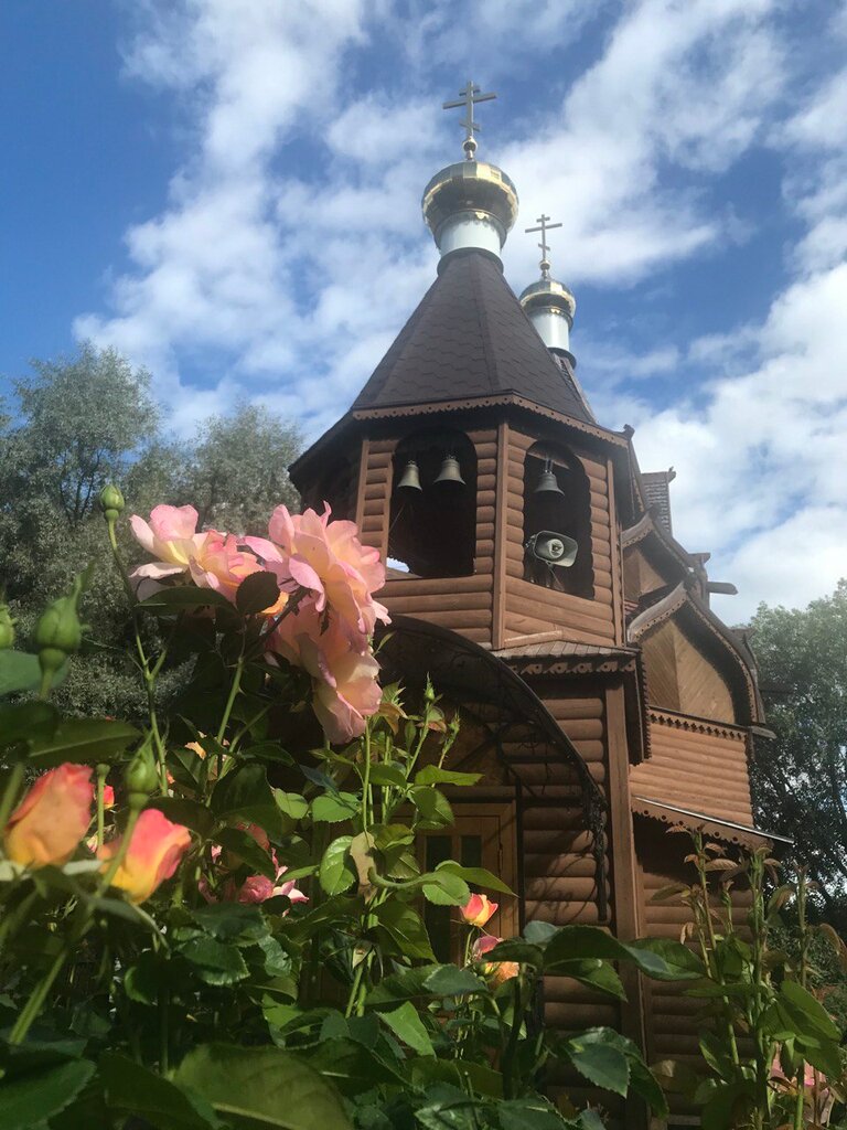 Orthodox church Tserkov Ikony Bozhiyey Materi Znameniye V Golubom, Moscow and Moscow Oblast, photo