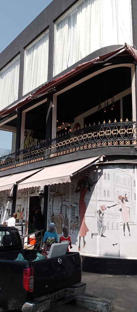 Restaurant L'apetite, Loanda, photo