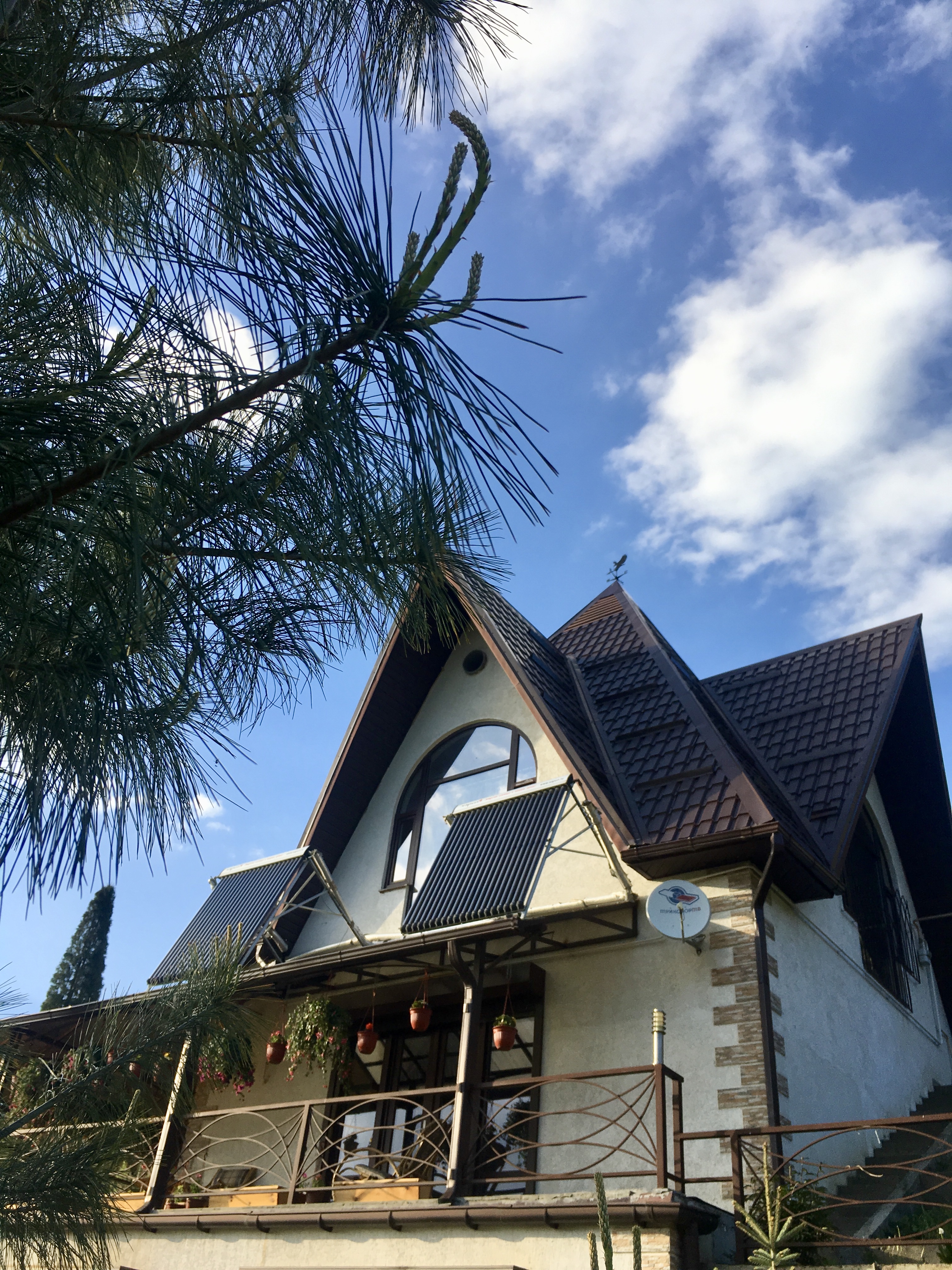 Фото Mountain Cottage