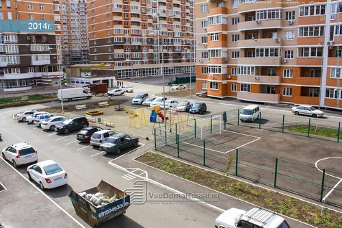Вход