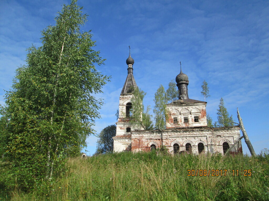 Храм Воздвижения Креста в Тверской области