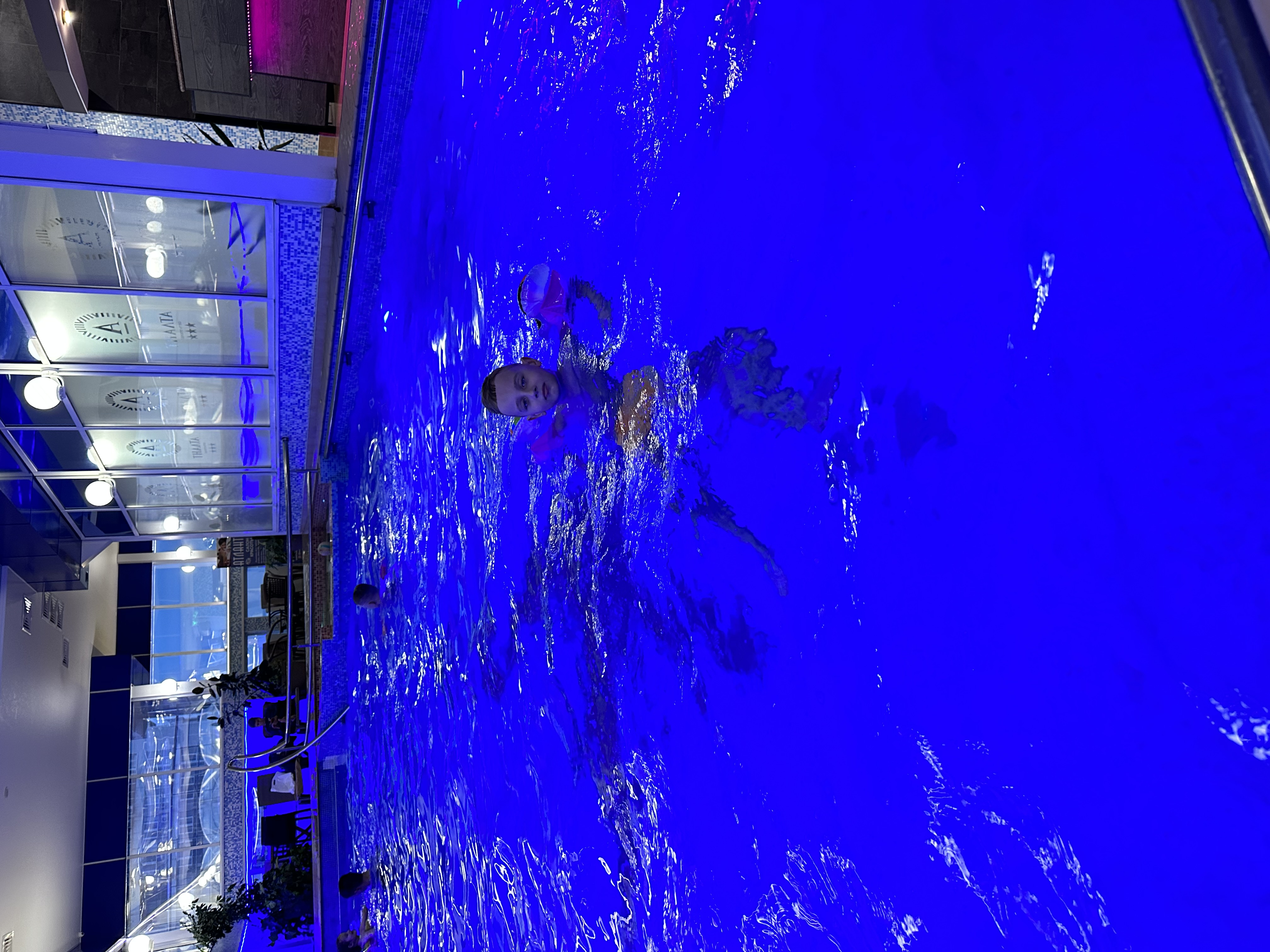 Фото Атлант Люкс