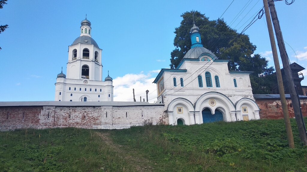 Orthodox church Tserkov Mikhaila Arkhangela V Troitse-Stefano-Ulyanovskom monastyre, Komi Republic, photo