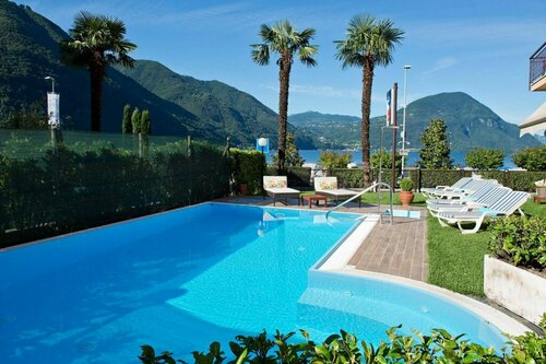 Гостиница Hotel Europa в Порлецце