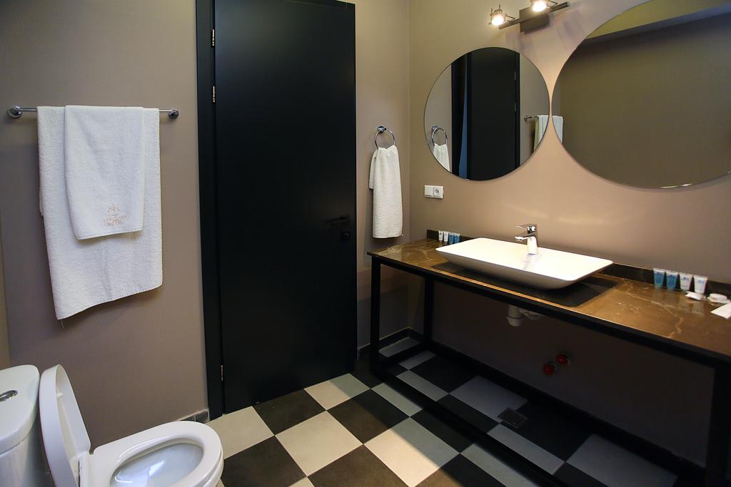 Фото L. M Club Hotel