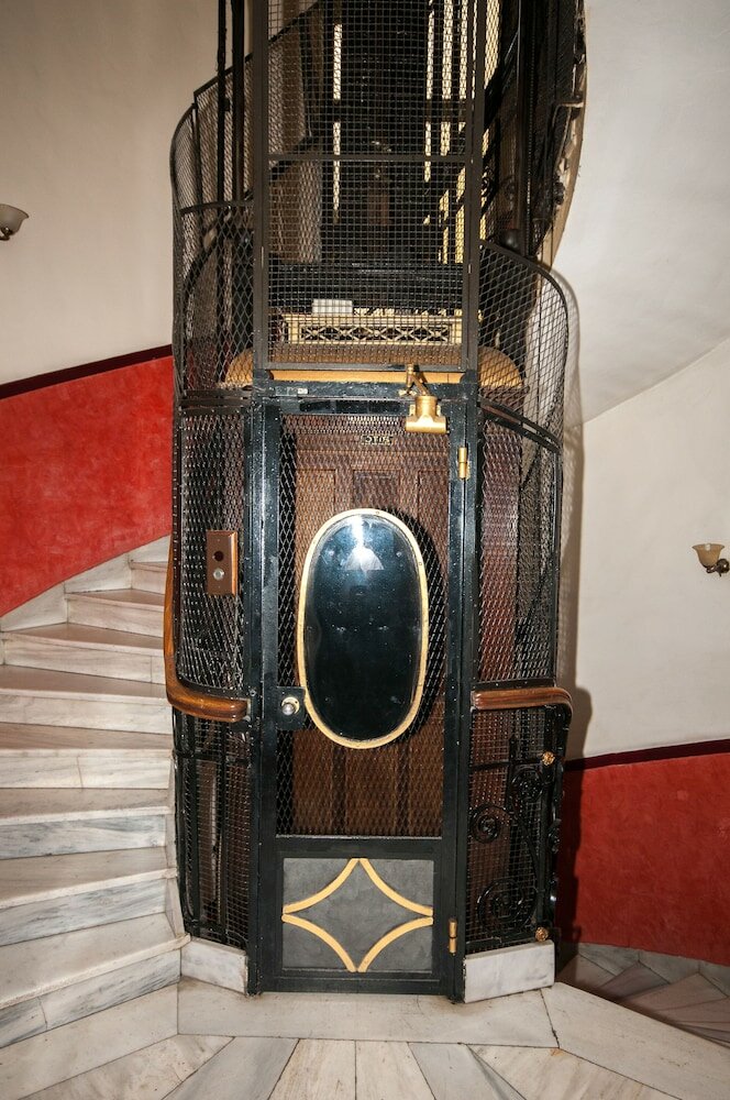 Фото Cecil Hotel